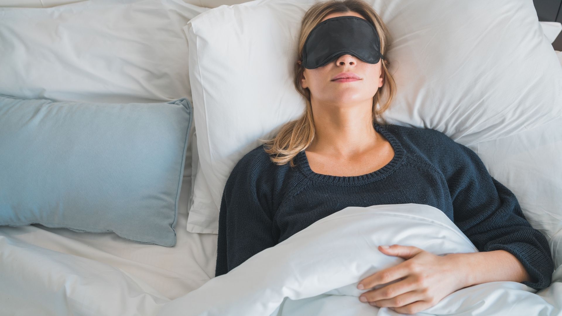 ¿Cómo dormir mejor cuando tus hormonas están desbalanceadas? Guía práctica para recuperar tu descanso