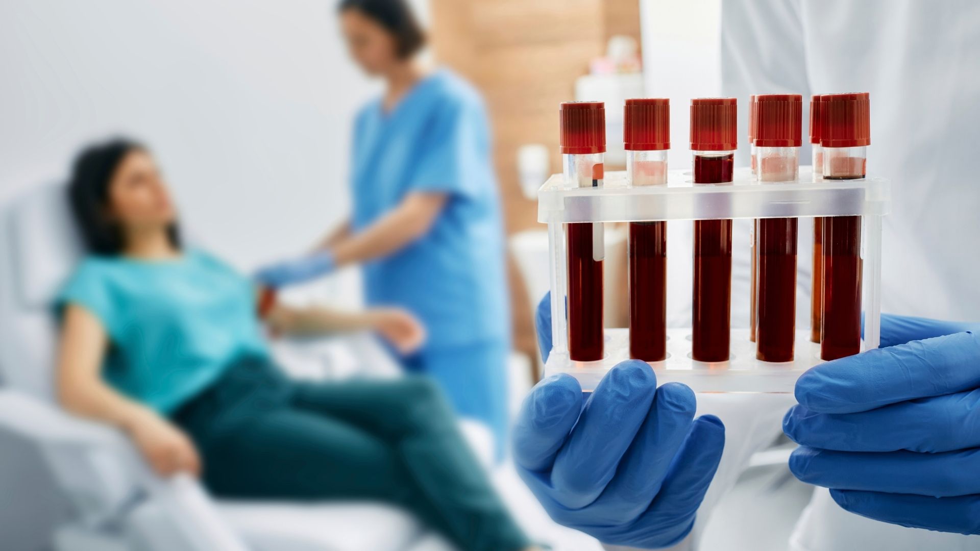 Cómo interpretar los resultados de tus análisis sanguíneos básicos sin confundirte